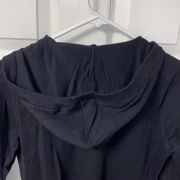 Guess hooded zip up sweater - size XL youth - Picture 7 of 8